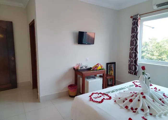 Plumeria & Hotel 3*